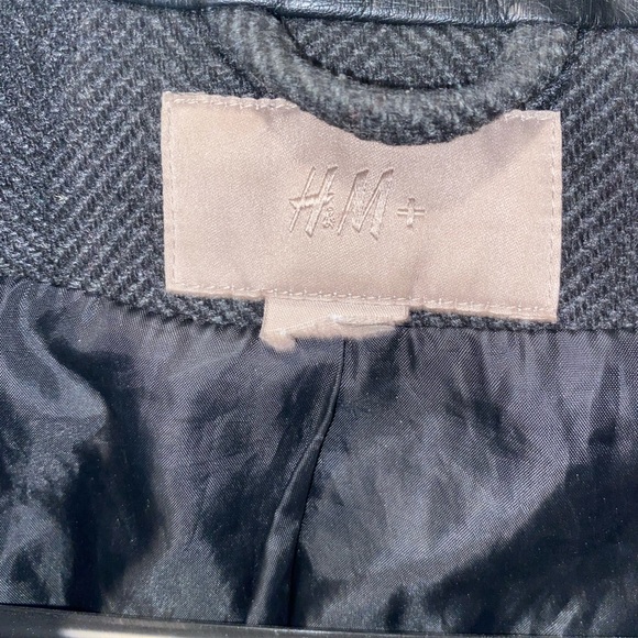 Black Coat - Picture 3 of 3